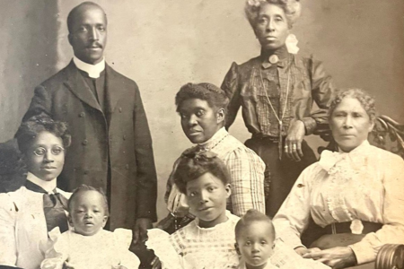 Family of Rev. S. R. Drake (1904).png